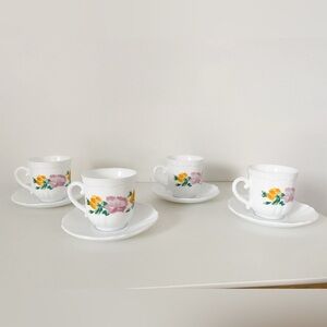 Arcopal France Vintage Floral Tea Cup & Saucer Set – Set of 4